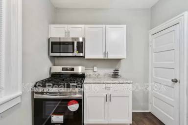 Main picture of 7217 Race St
