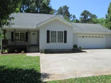 Main picture of 330 Freeman Dr
