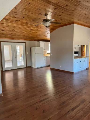 Main picture of 4340 Blue Springs Rd