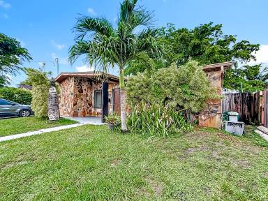 Main picture of 720 SW 4th St