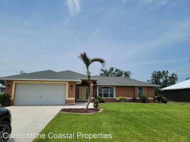 Main picture of 1018 SW 8th Ct