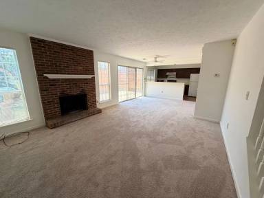 Main picture of 5556 Clover Rise Ln