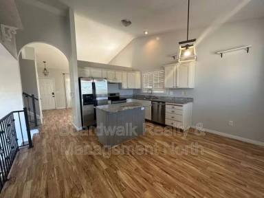 Main picture of 1424 S Pebblecreek Dr