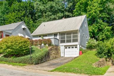 Main picture of 801 Jefferson Rd