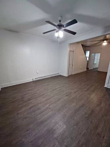 Main picture of 638 S Queen St