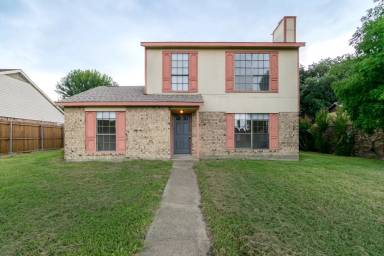 Main picture of 2321 Colonial
