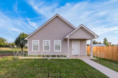 Main picture of 105 Long Dr