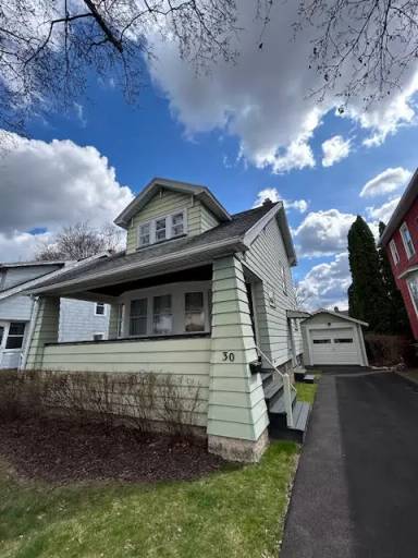 Main picture of 30 Dyson St