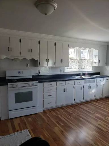 Main picture of 343 W Baltimore St