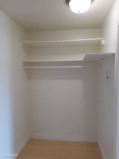 Main picture of 3200 Santa Monica Blvd