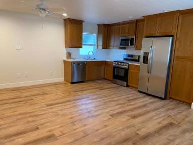 Main picture of 606 West St