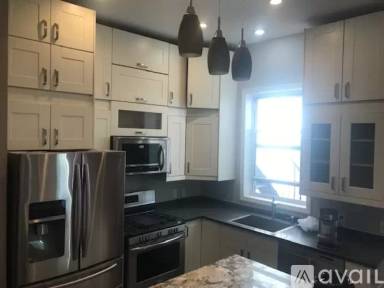 Main picture of 505 Eastern Parkway
