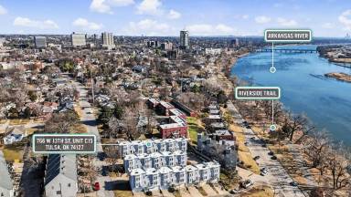 Main picture of 766 W 13th St