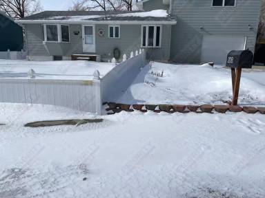 Main picture of 208 E Sunset Dr