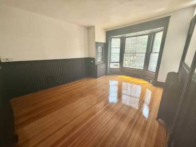 Main picture of 7 Balsam Ave
