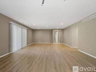 Main picture of 26656 Farmbrook Villa Dr