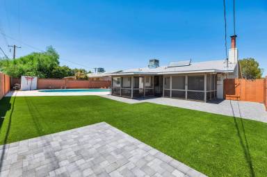 Main picture of 1037 E Loma Vista Dr