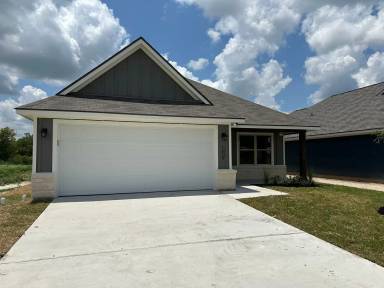Main picture of 2787 Messenger Way