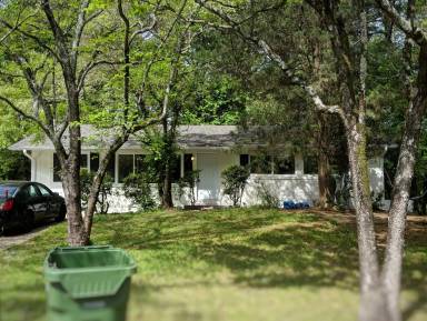 Main picture of 896 Harwell Rd NW