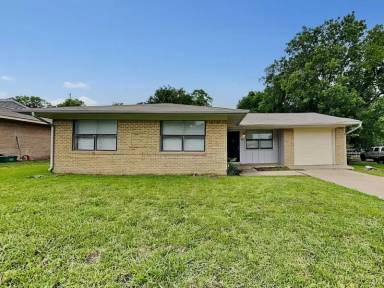 Main picture of 2225 Janice St