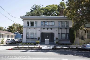 Main picture of 70 N 10th St