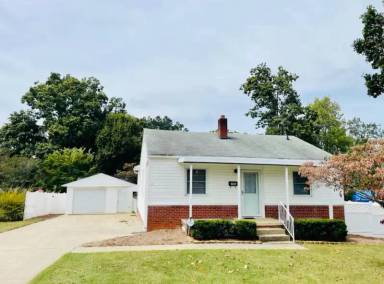 Main picture of 1006 Cliff Rd