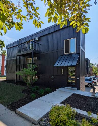 Main picture of 2122 Grand Ave S