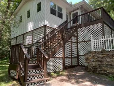 Main picture of 6312 Lake Rd