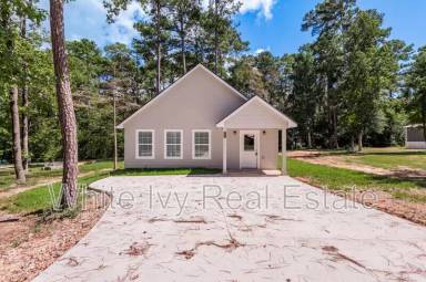 Main picture of 417 Holly Dr