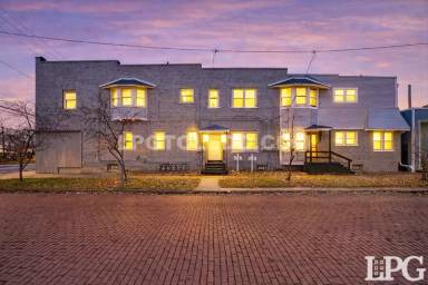 Main picture of 1732 Arlington Ave