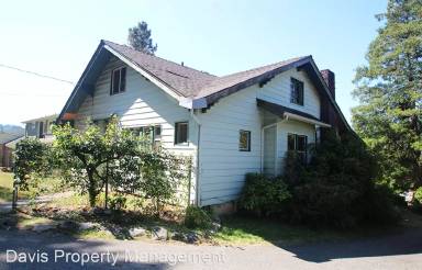 Main picture of 18824 Bothell Way NE