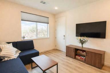 Main picture of 1213 Murray Ave
