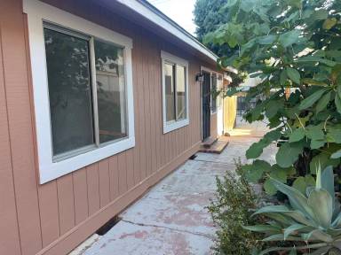 Main picture of 3859 47th St