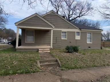 Main picture of 2283 Poe Ave