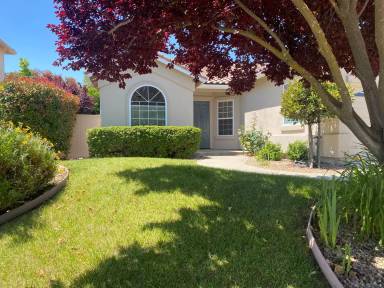 Main picture of 1067 Sleepy Hollow Rd