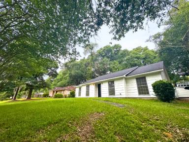 Main picture of 313 Vanderbilt Dr