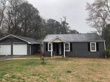Main picture of 3322 Newnan Rd