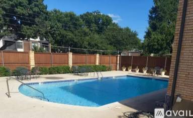 Main picture of 5835 Sandhurst Ln