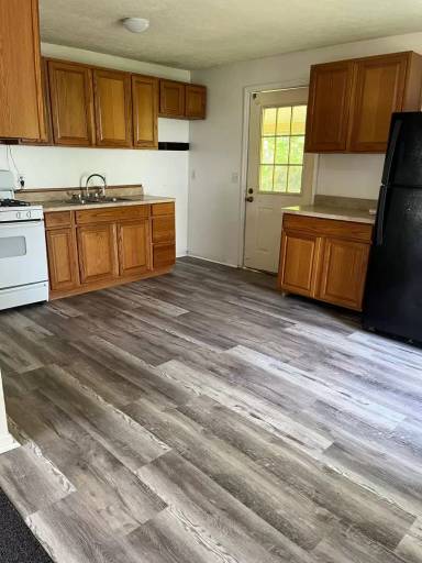 Main picture of 316 W Main St