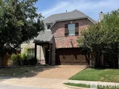 Main picture of 5723 Goodwin Ave