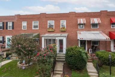 Main picture of 1009 W 43rd St