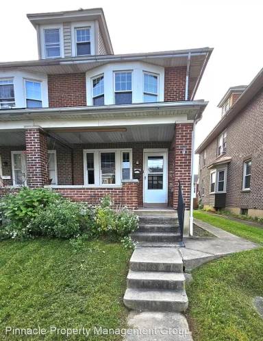 Main picture of 1330 Easton Ave