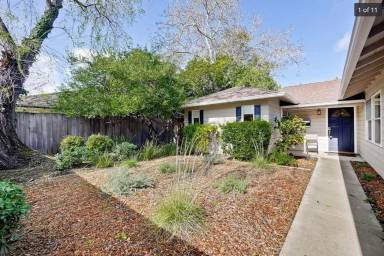 Main picture of 907 Embarcadero Rd