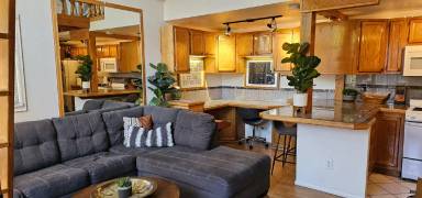 Main picture of 1055 30th St