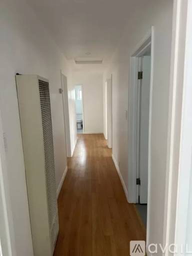 Main picture of 4547 W 170th St
