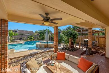 Main picture of 2216 Beauregard Pl