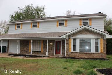 Main picture of 2325 NW 113th Pl