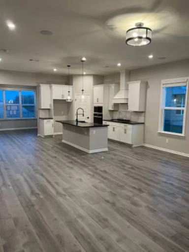 Main picture of 1404 Autumn Leaf Ln
