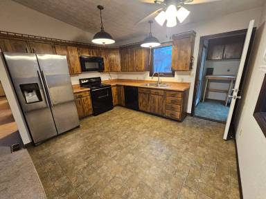 Main picture of 12250 Mary Ave