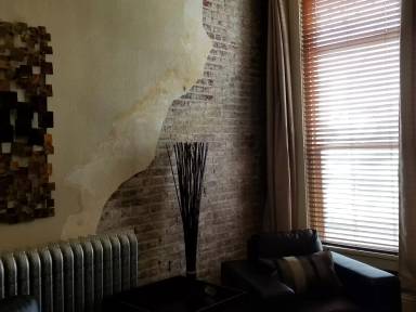 Main picture of 421 NE 3rd St